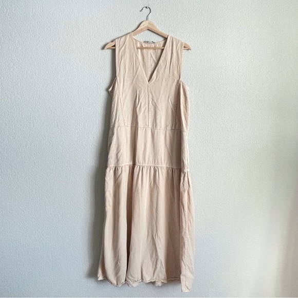 Everlane Dresses & Skirts - Everlane Dress Womens Large V Neck Tencel Whisper Pink Oversized Midi